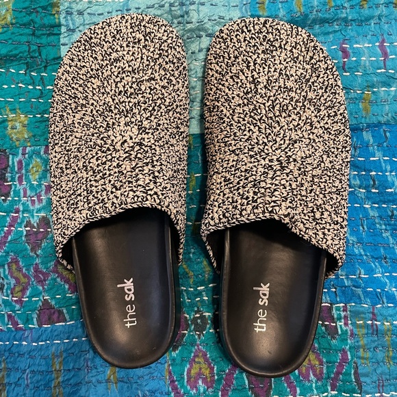 The Sak Monochrome Woven Slip-Ons - Picture 2 of 3